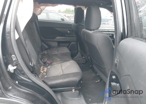 2018 Mitsubishi Outlander Le z USA, uszkodzony, nr VIN JA4AZ3A32JZ020102